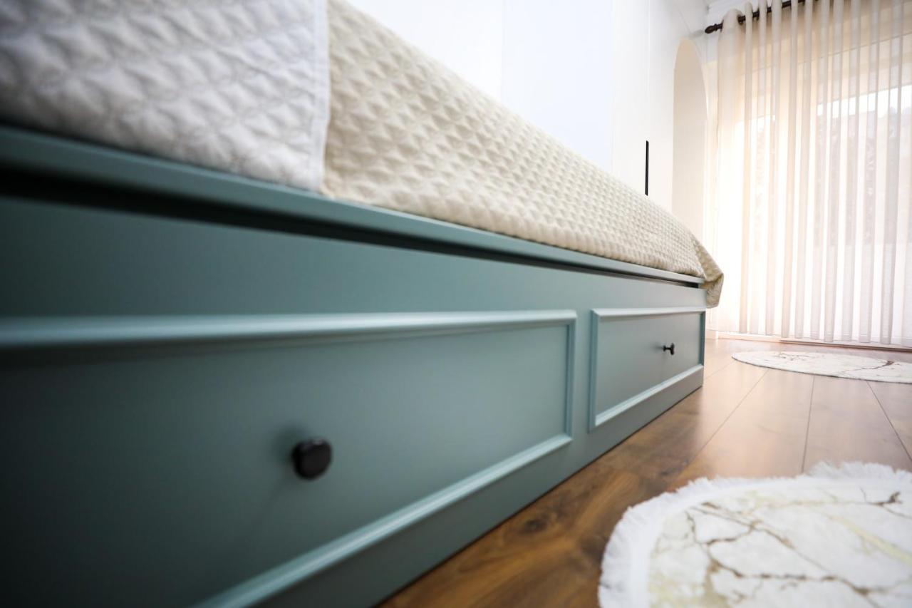 Tirana Center Apartment - Your Cosy Corner מראה חיצוני תמונה