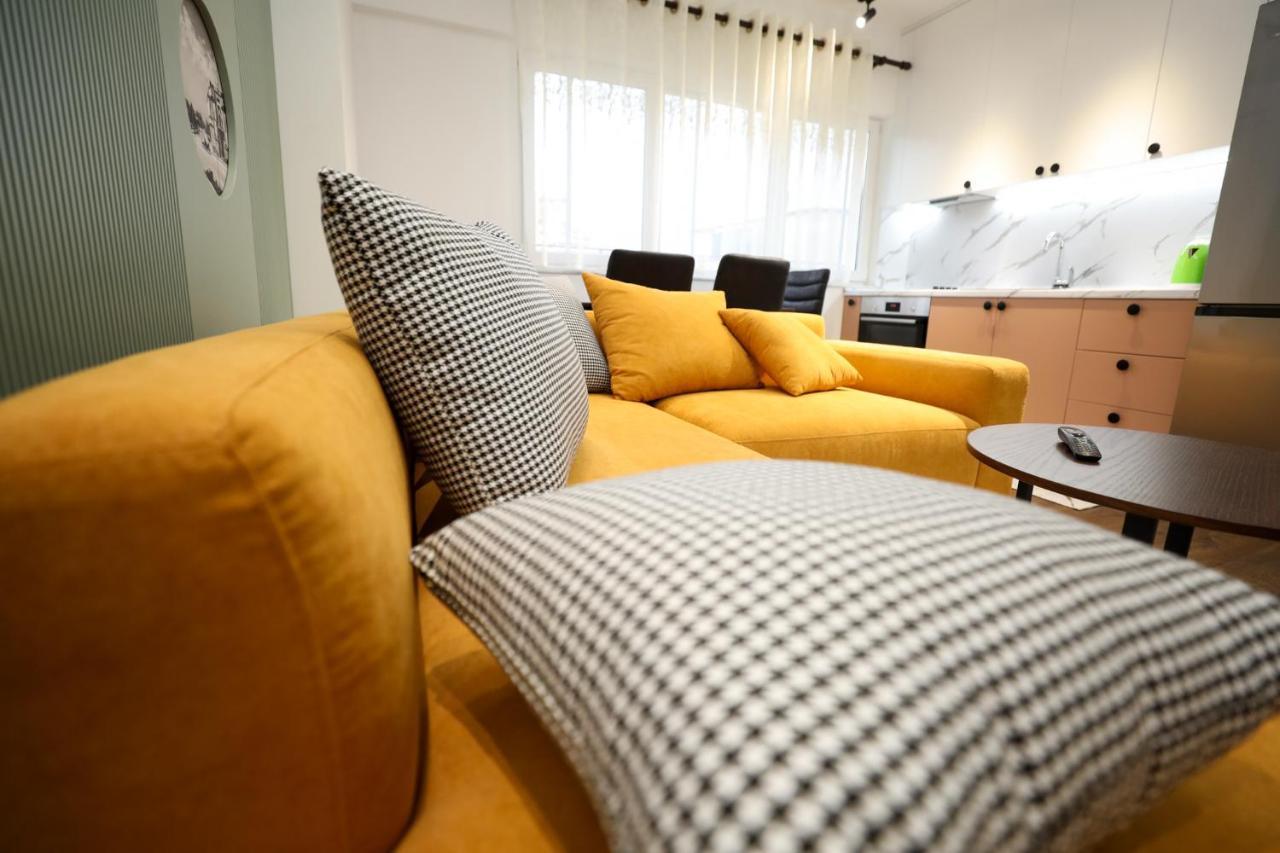 Tirana Center Apartment - Your Cosy Corner מראה חיצוני תמונה