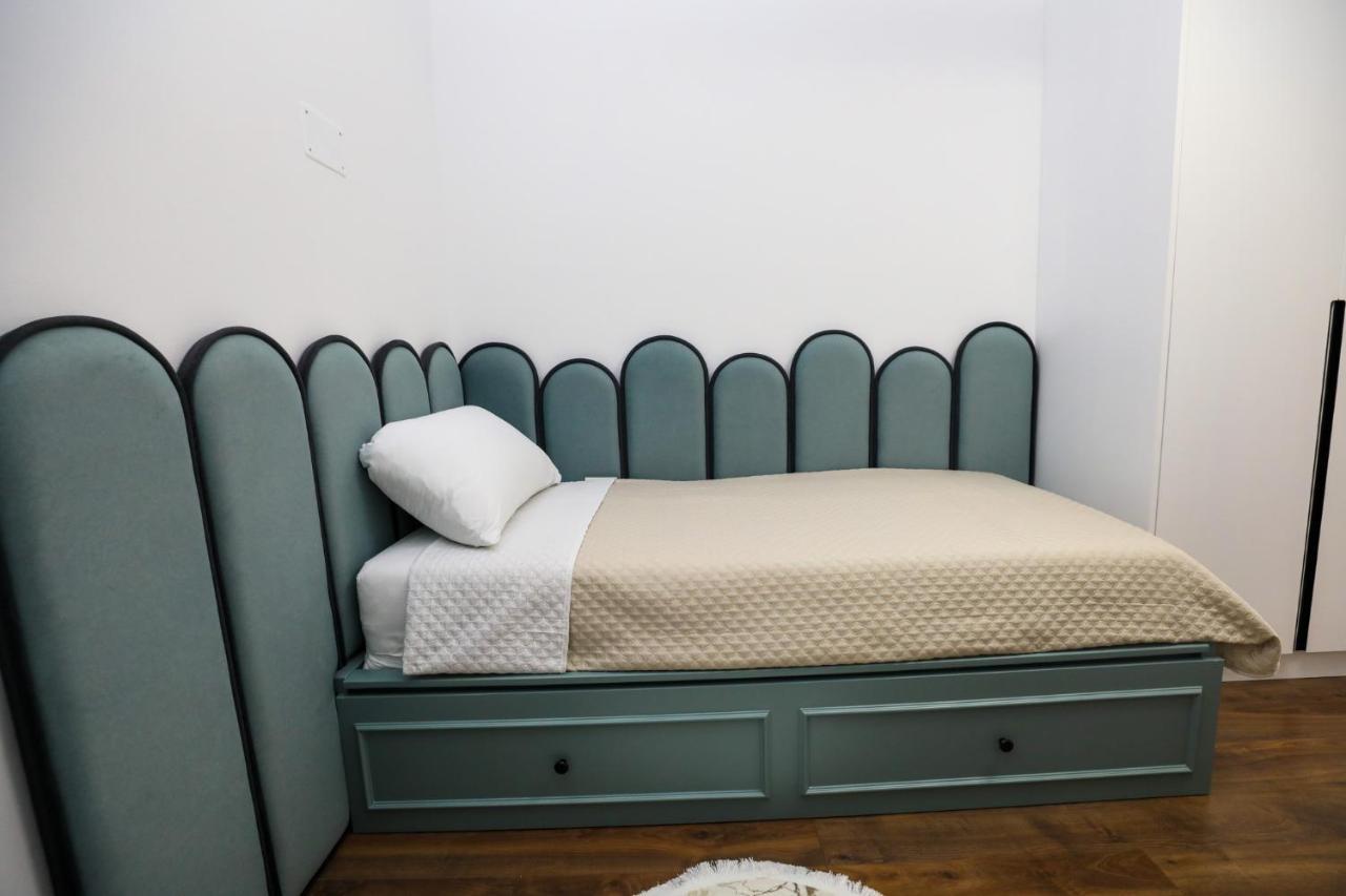 Tirana Center Apartment - Your Cosy Corner מראה חיצוני תמונה